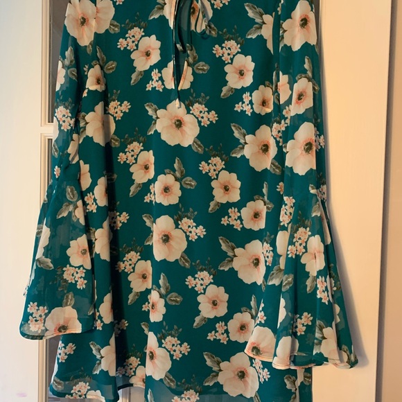 Forever 21 - size medium- stunning turquoise floral dress - Picture 2 of 5